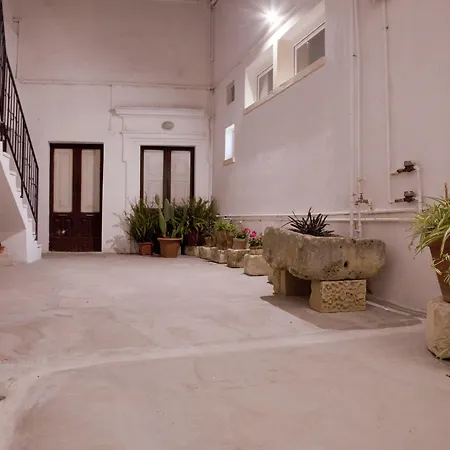 Palazzo Spandi Bed & Breakfast